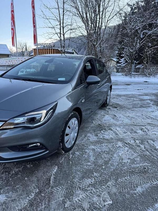 Gebraucht Opel Astra Edition 105 PS (77 kW) 2018 Kombi