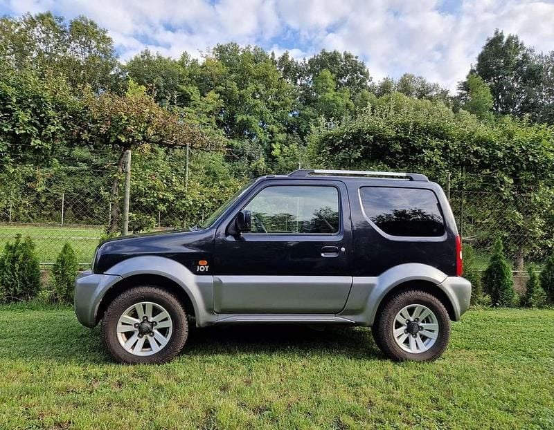 Schwarz Gebraucht 2010 Suzuki Jimny SUV | € 13.000 (Fairer Preis) - Bild 1/4