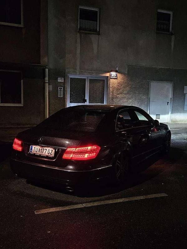 Gebraucht Mercedes E350 Avantgarde 292 PS (214 kW) 2009 Limousine