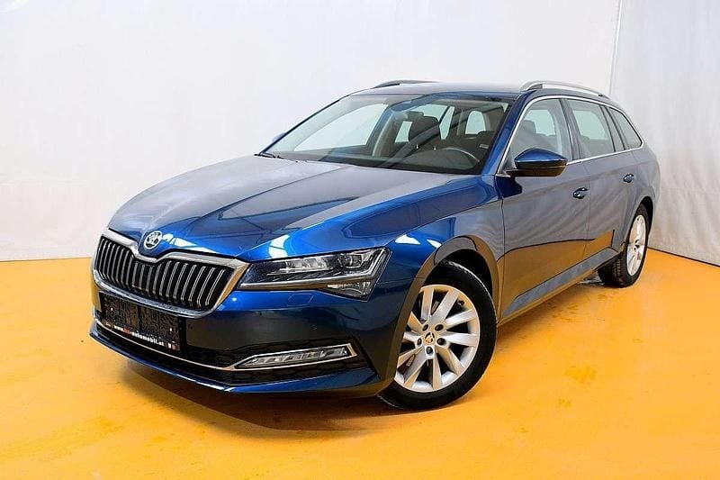 Gebraucht Skoda Superb Style 150 PS (110 kW) 2020 Grau Kombi