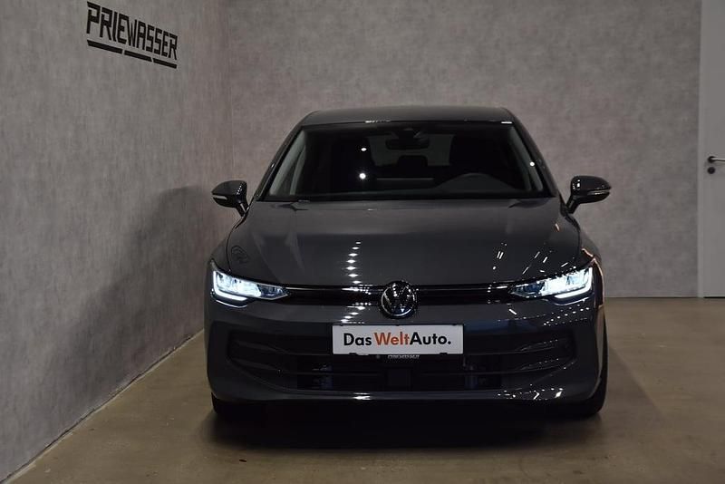 Neu VW Golf VIII 204 PS (150 kW) 2025 Mittelgrau  metallic Limousine