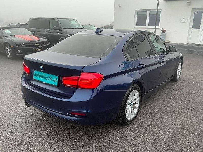 Gebraucht BMW 330 258 PS (189 kW) 2018 Blau Limousine