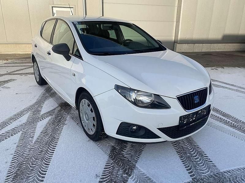 Grau Gebraucht 2009 Seat Ibiza Reference Limousine | € 3.990 (Fairer Preis) - Bild 1/4