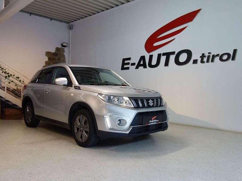 Silber Gebraucht 2019 Suzuki Vitara SUV | € 19.750 (Etwas zu teuer) - Bild 1/4