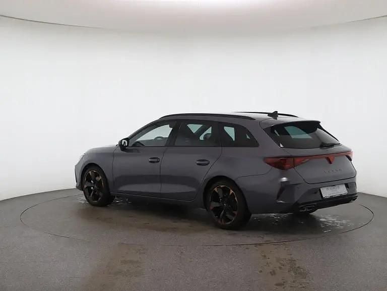 Gebraucht Cupra Leon 150 PS (110 kW) 2025 Hellgrau  normal Kombi