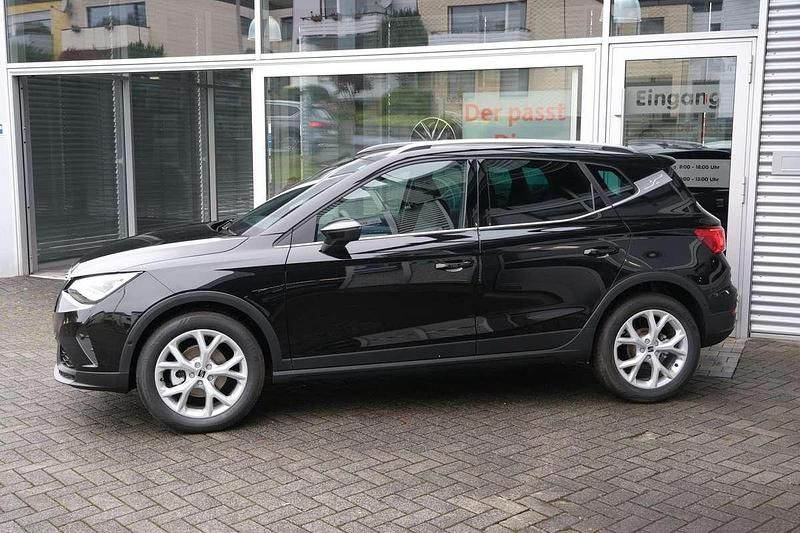 Neu Seat Arona FR 116 PS (85 kW) 2025 Schwarz SUV