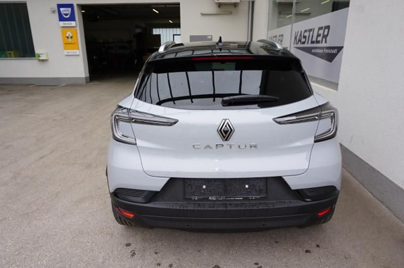 Neu Renault Captur Techno 91 PS (66 kW) 2025 Grau SUV