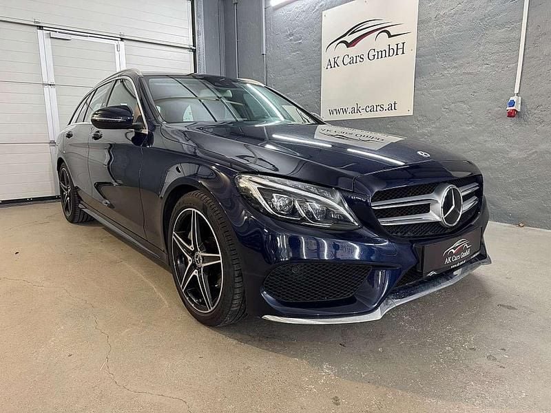 Blau Gebraucht 2018 Mercedes C200 AMG line Kombi | € 19.990 (Fairer Preis) - Bild 1/4