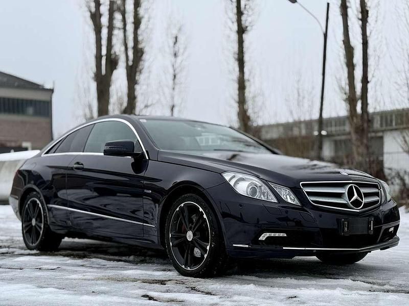 Gebraucht Mercedes E350 Executive 265 PS (194 kW) 2011 Coupé