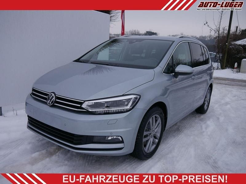Neu VW Touran Comfortline 150 PS (110 kW) 2026 Oyster silver metallic Van / Kleinbus