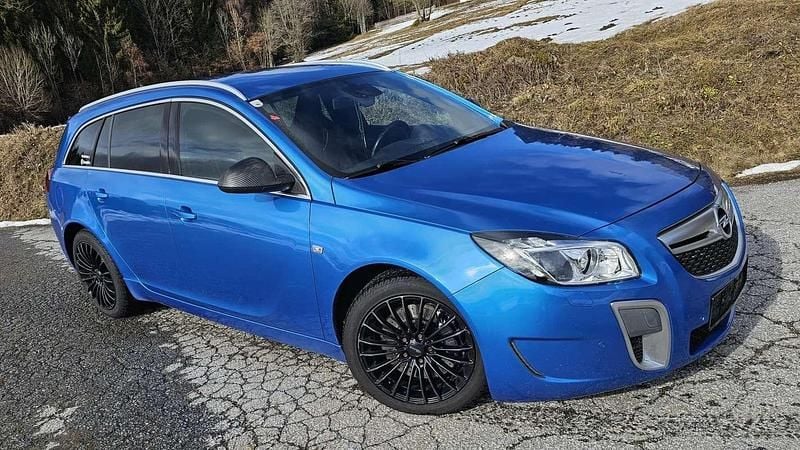 Gebraucht Opel Insignia OPC 325 PS (239 kW) 2010 Blau Kombi