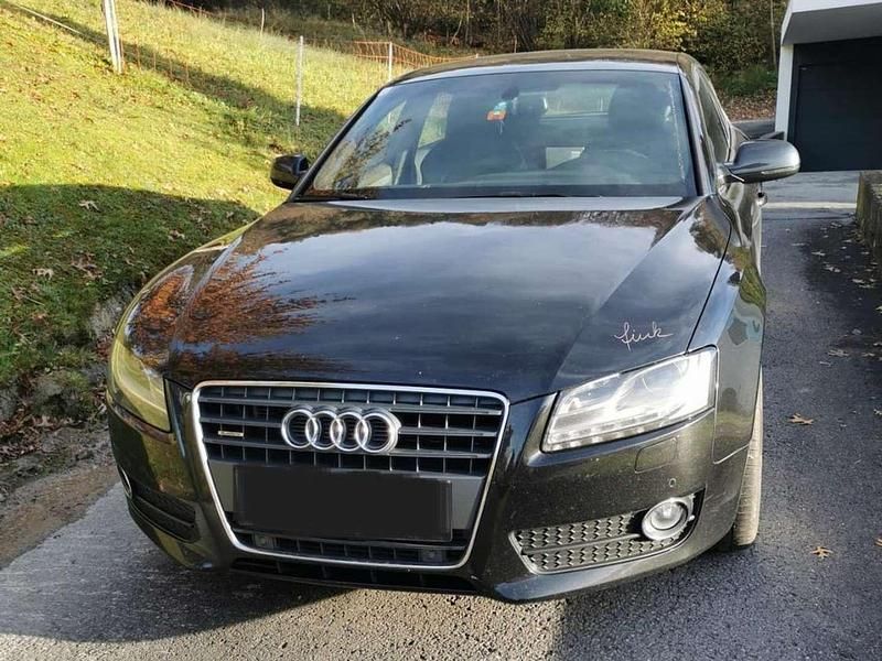 Schwarz Gebraucht 2009 Audi A5 Sportback Kleinwagen | € 8.800 (Fairer Preis) - Bild 1/4