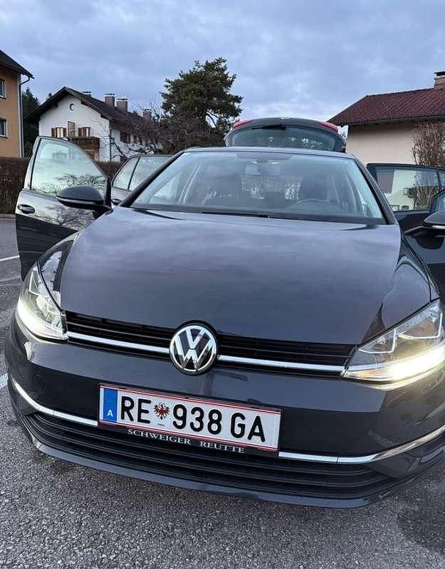 Gebraucht VW Golf VII Comfortline 125 PS (91 kW) 2017 Limousine