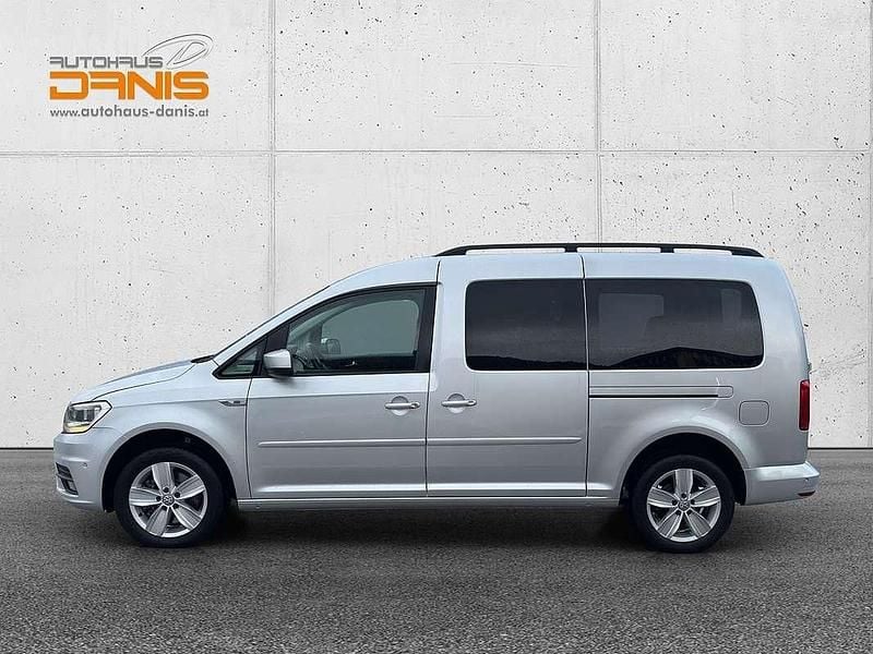 Gebraucht VW Caddy Maxi Comfortline 102 PS (75 kW) 2018 Silber Van / Kleinbus