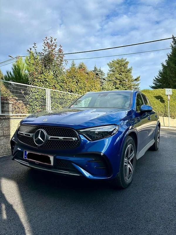 Blau Gebraucht 2023 Mercedes GLC300 SUV | € 58.000 (Fairer Preis) - Bild 1/4