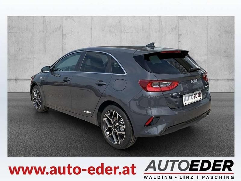 Gebraucht Kia Ceed Silver 101 PS (74 kW) 2025 Grau Kleinwagen