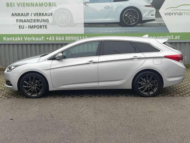 Gebraucht Hyundai i40 141 PS (103 kW) 2015 Grau Kombi