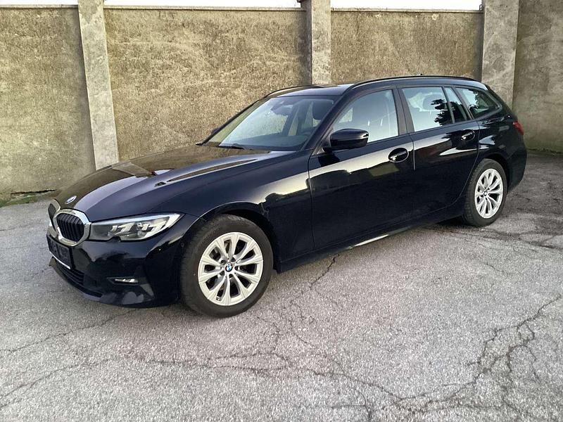 Gebraucht BMW 318 150 PS (110 kW) 2020 Schwarz Kombi
