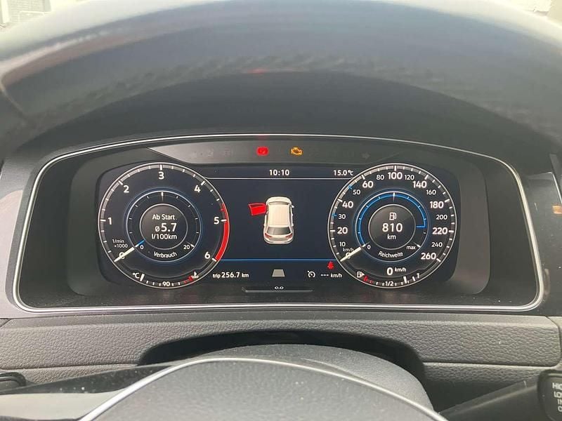 Gebraucht VW Golf VII 116 PS (85 kW) 2019 Weiß Limousine