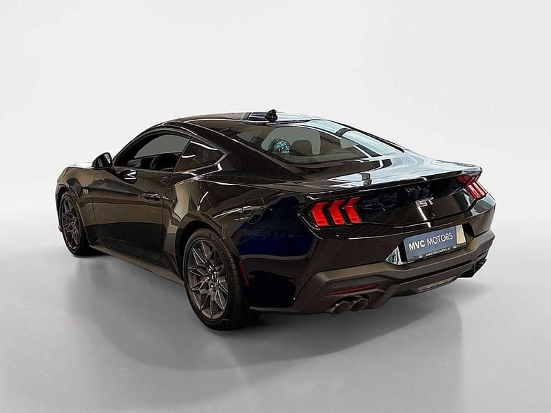 Neu Ford Mustang GT 446 PS (328 kW) 2025 Schwarz Coupé