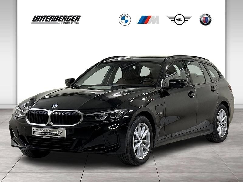 Gebraucht BMW 320e 204 PS (150 kW) 2023 Schwarz Kombi