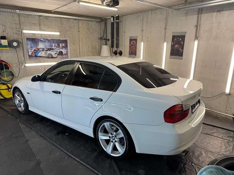 Gebraucht BMW 320 150 PS (110 kW) 2006 Limousine