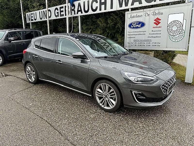 Grau Gebraucht 2020 Ford Focus Vignale Limousine | € 22.850 (Etwas zu teuer) - Bild 1/4