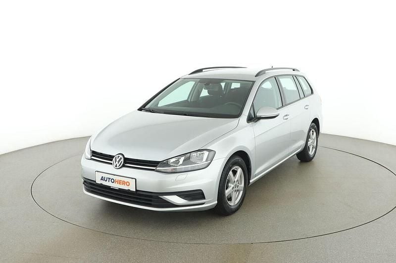 Grau Gebraucht 2018 VW Golf VII Trendline Kombi | € 15.090 (Fairer Preis) - Bild 1/3