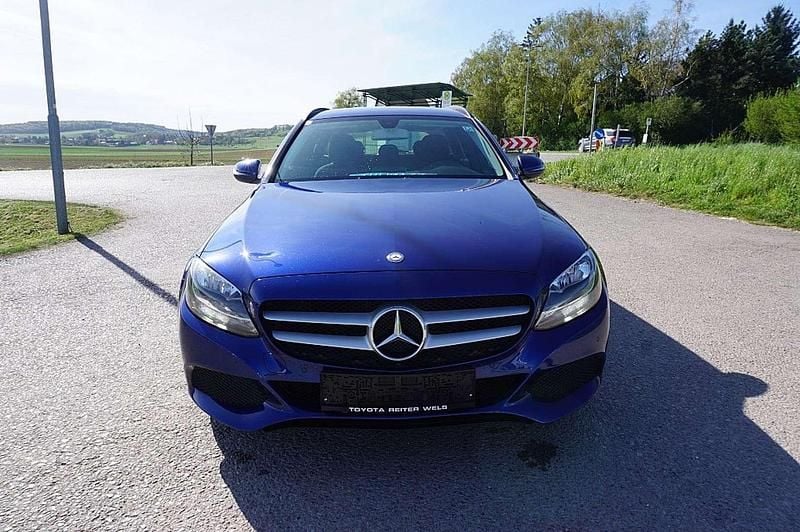 Gebraucht Mercedes C180 116 PS (85 kW) 2016 Blau Kombi