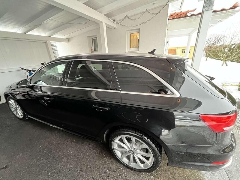Gebraucht Audi A4 Sport 150 PS (110 kW) 2019 Kombi