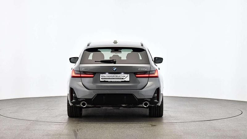 Gebraucht BMW 330e Efficient Dynamics 184 PS (135 kW) 2025 Grau Kombi