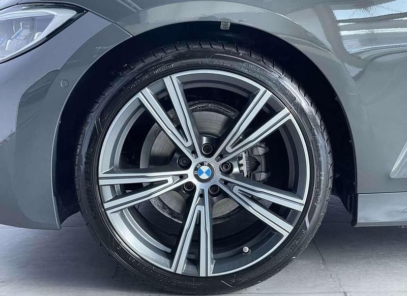 Gebraucht BMW 318 Shadowline 150 PS (110 kW) 2020 Grau Limousine