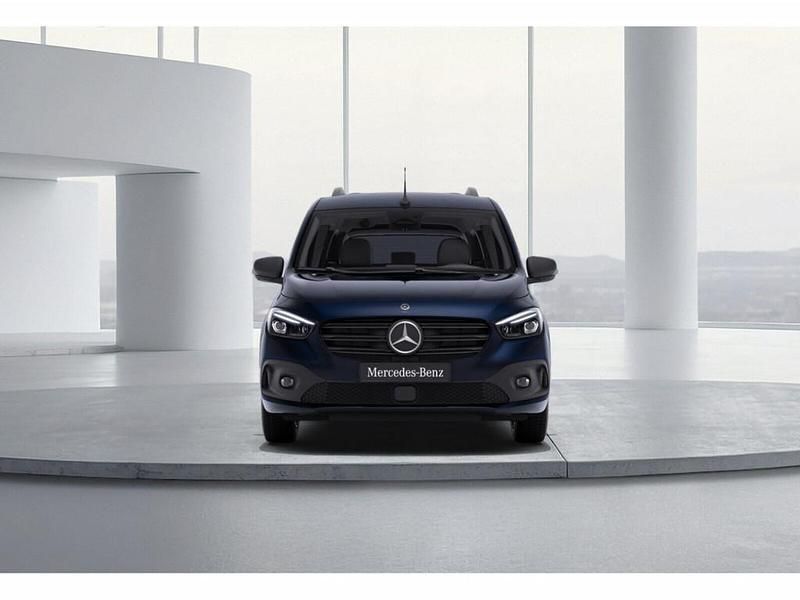 Gebraucht Mercedes eCitan 89 kW (122 PS) 2024 Blau Kombi