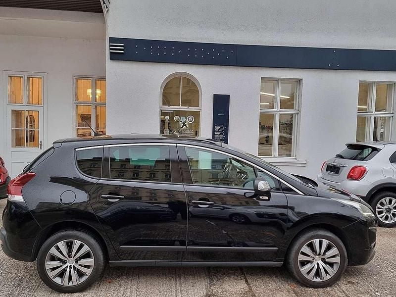 Gebraucht Peugeot 3008 Allure 120 PS (88 kW) 2016 Schwarz Limousine