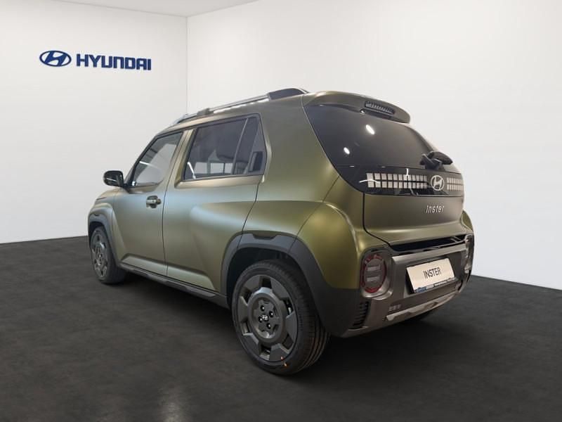 Gebraucht Hyundai Inster 27 kW (38 PS) 2023 Unbleached ivory Kleinwagen