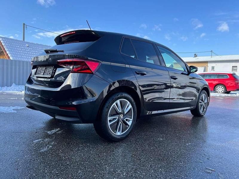 Gebraucht Skoda Fabia Ambition 95 PS (69 kW) 2021 Schwarz Limousine