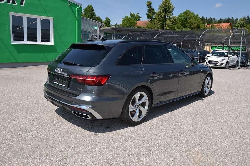 Gebraucht Audi A4 S-Line 204 PS (150 kW) 2022 Grau Kombi