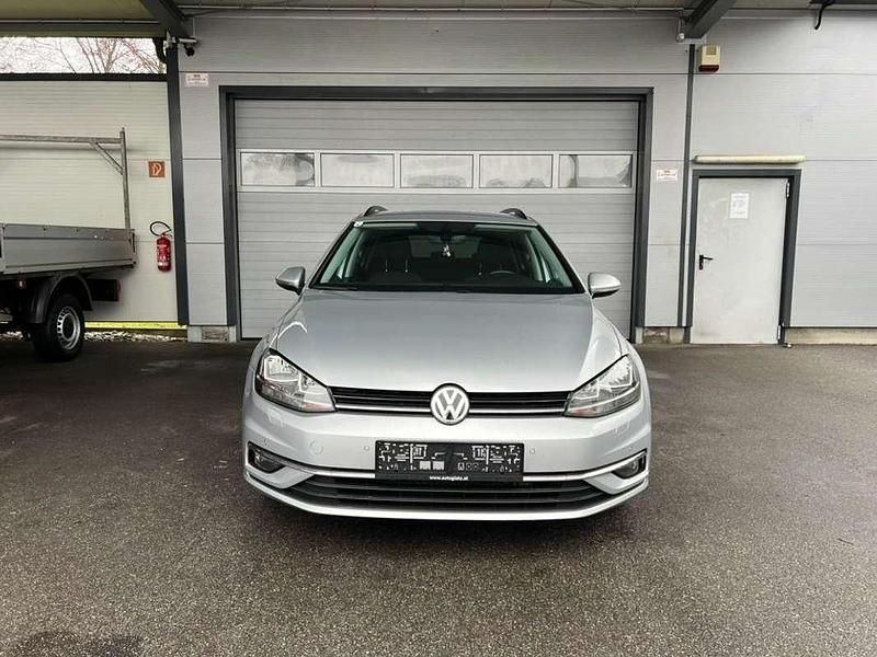 Gebraucht VW Golf VII 116 PS (85 kW) 2019 Silber Kombi