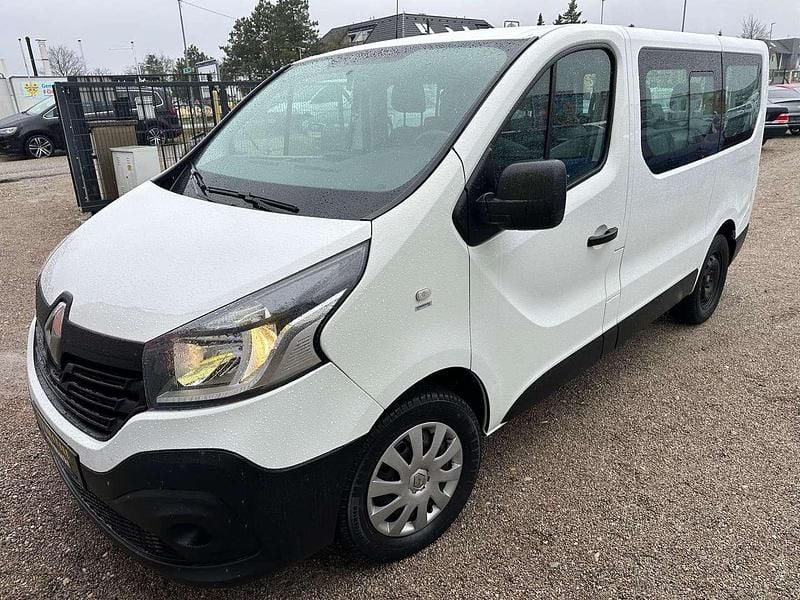 Gebraucht Renault Trafic Expression 125 PS (91 kW) 2018 Weiß Van / Kleinbus