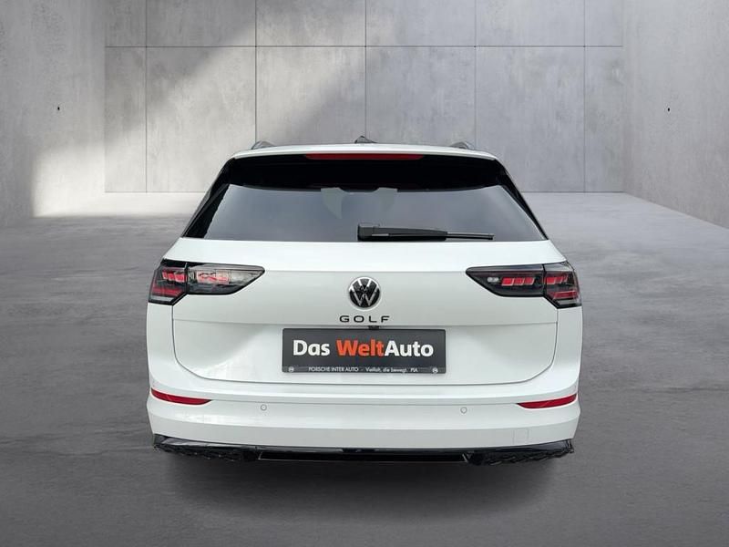 Gebraucht VW Golf VIII Sport 150 PS (110 kW) 2026 Weiss  metallicperleffekt Kombi