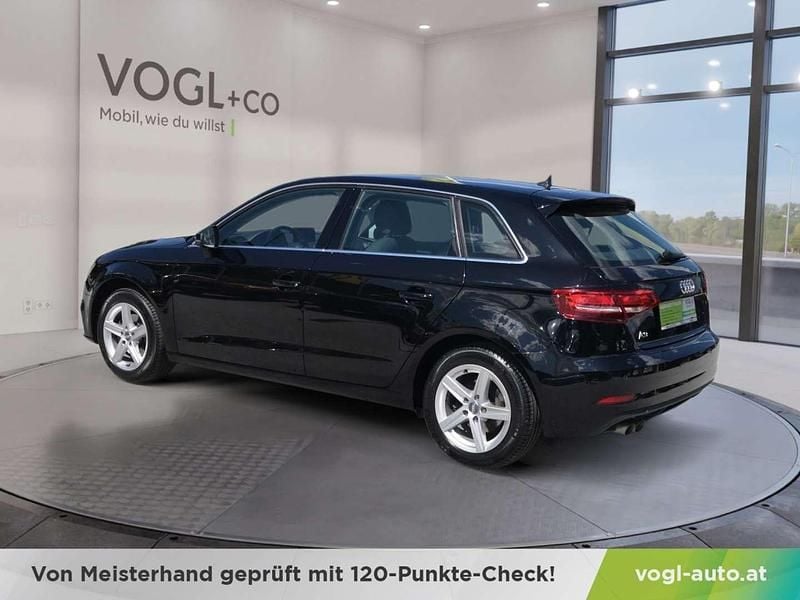 Gebraucht Audi A3 150 PS (110 kW) 2019 Schwarz Kleinwagen