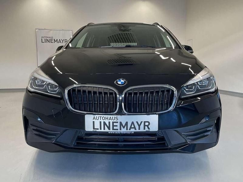 Gebraucht BMW 218 Gran Tourer Advantage 150 PS (110 kW) 2022 Schwarz Van / Kleinbus