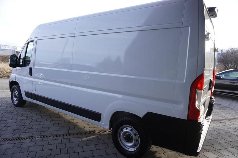 Gebraucht Fiat Ducato 140 PS (102 kW) 2023 Weiss Van