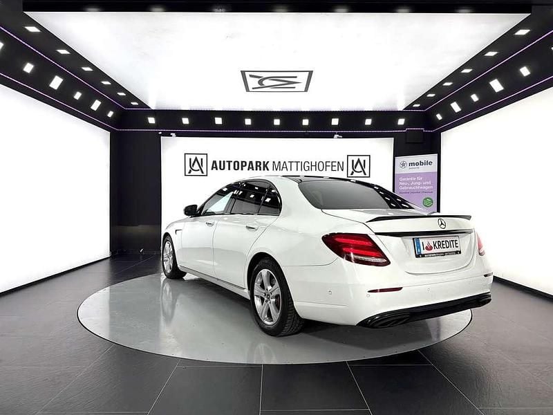 Gebraucht Mercedes E200 Avantgarde 150 PS (110 kW) 2018 Weiß Limousine