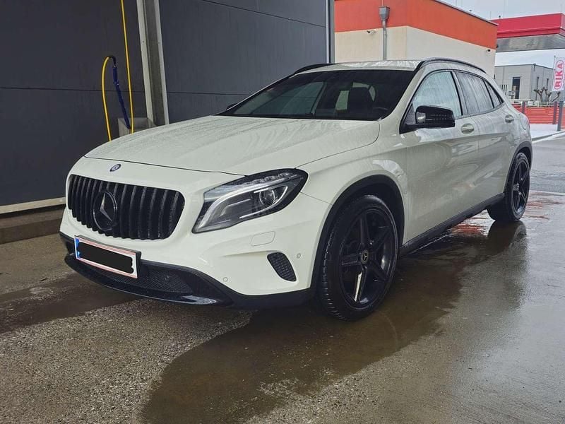 Gebraucht Mercedes GLA200 136 PS (100 kW) 2016 Weiß SUV