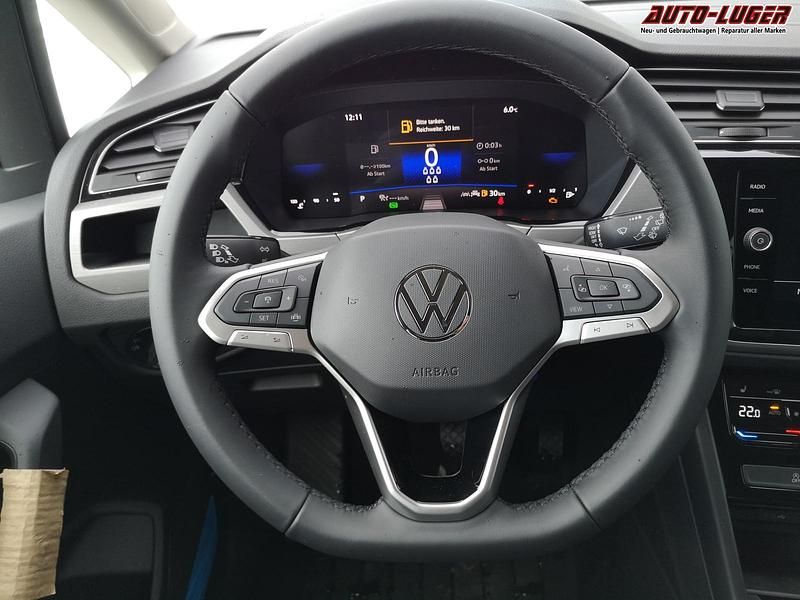 Neu VW Touran Comfortline 2026 Grenadillschwarz metallic Van / Kleinbus