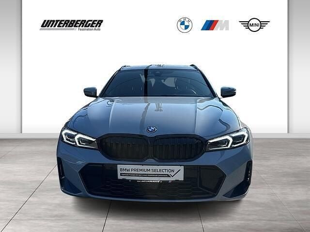 Gebraucht BMW 330 M Sport 184 PS (135 kW) 2022 Grau Kombi