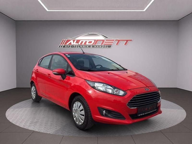 Gebraucht Ford Fiesta Trend 65 PS (47 kW) 2014 Rot Kleinwagen