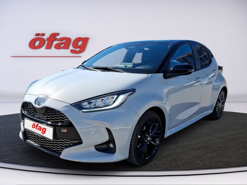 Blau Gebraucht 2025 Toyota Yaris Hybrid Sport Kleinwagen | € 26.990 (Guter Preis) - Bild 1/4