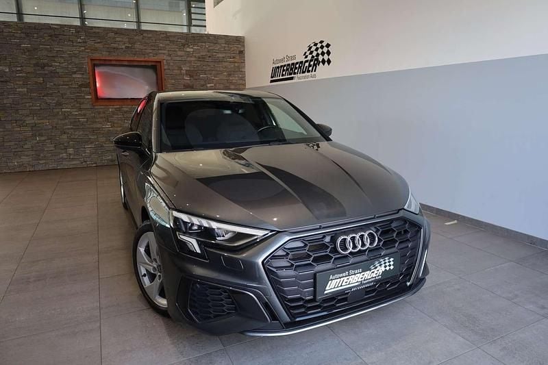 Gebraucht Audi A3 S-Line 245 PS (180 kW) 2022 Grau Limousine
